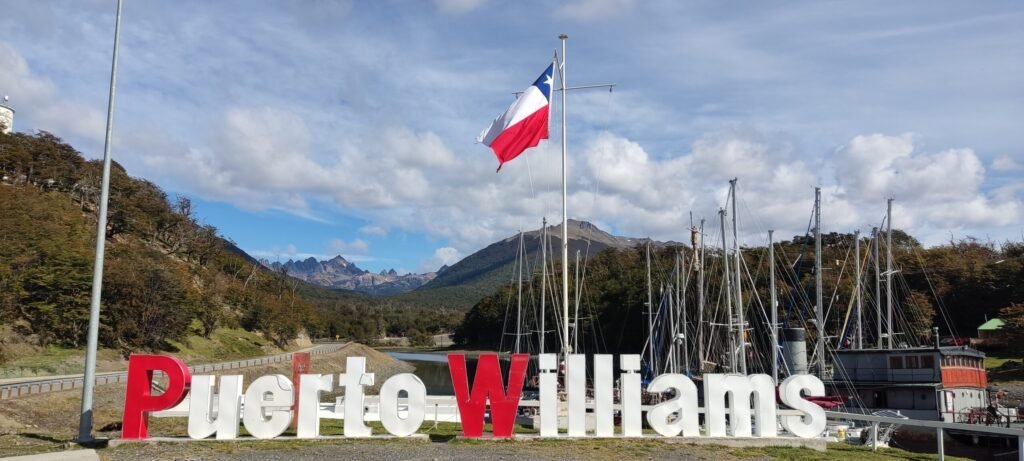 letters puerto williams