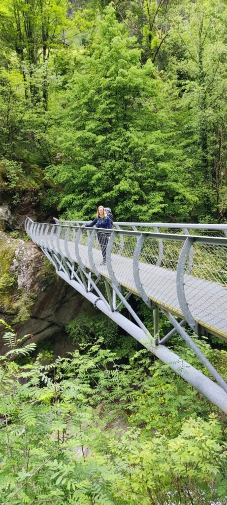 ijzeren brug over rivier