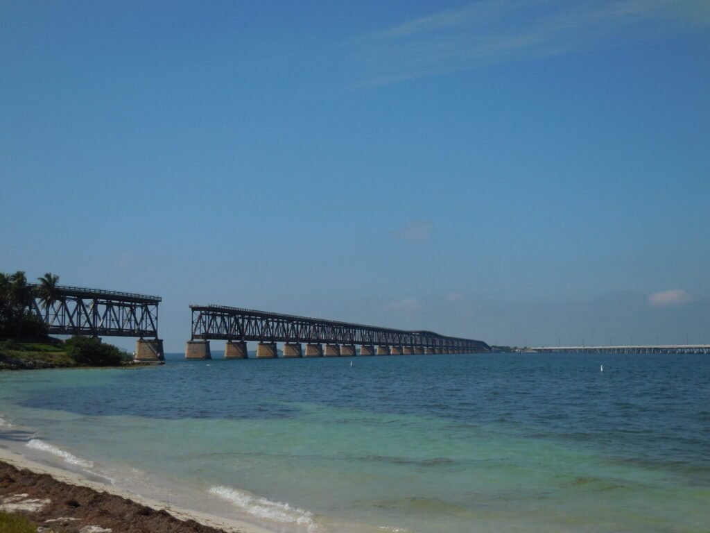 oude brug over water