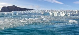 gletsjer vanuit zodiac in Croker Bay Groenland tijdens cruise